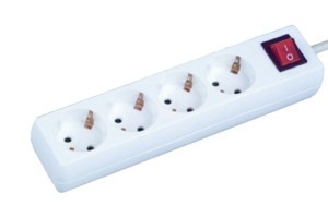 Base 4 Endolls amb Interruptor Cable 1,5m Blanc