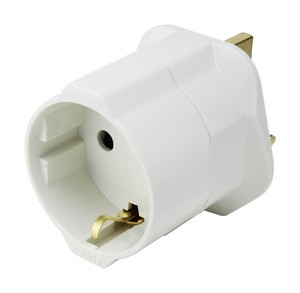 Adaptador Clavilla Anglesa a Schuko